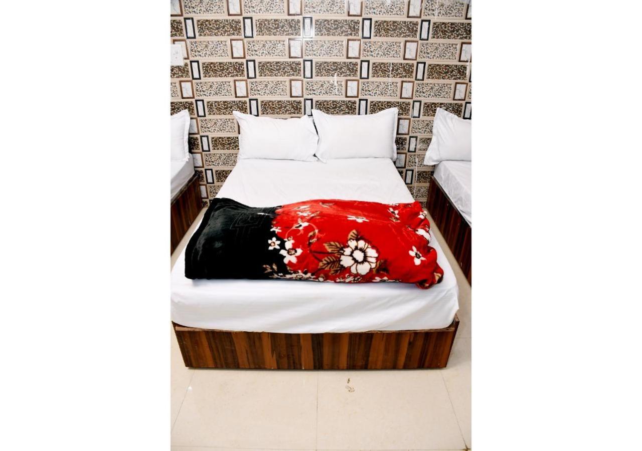 Tirupati Balaji Inn Bageshwar Dham Basāri エクステリア 写真