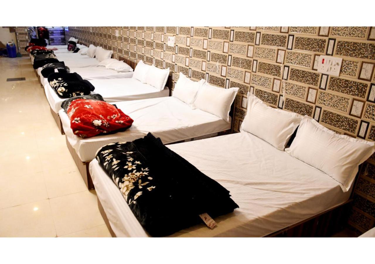 Tirupati Balaji Inn Bageshwar Dham Basāri エクステリア 写真