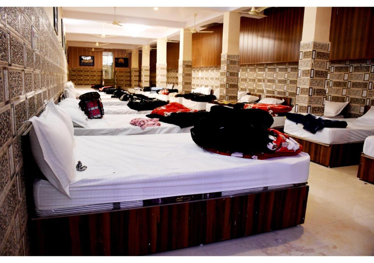 Tirupati Balaji Inn Bageshwar Dham Basāri エクステリア 写真